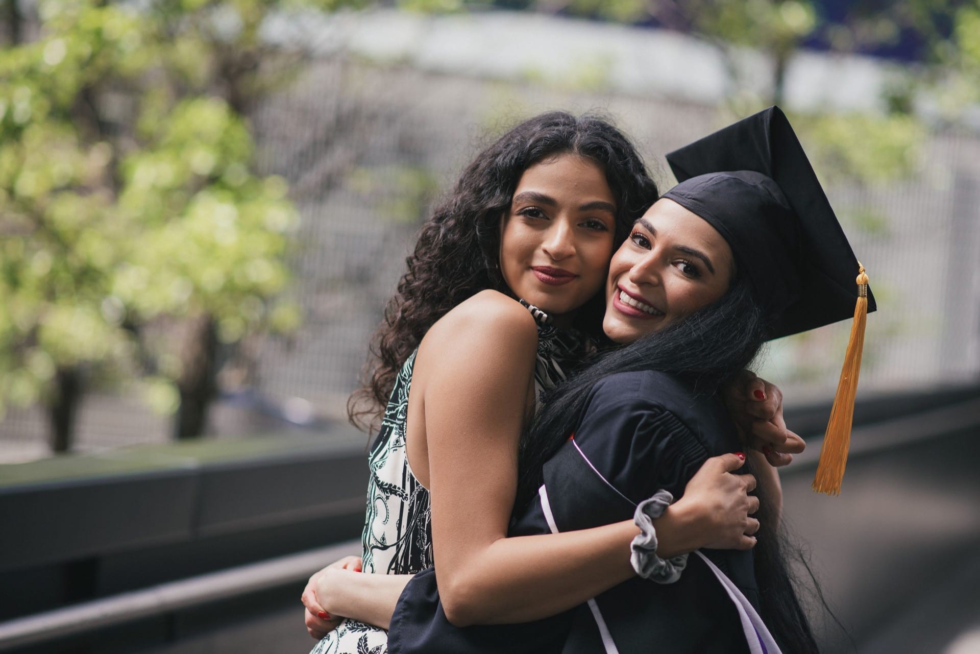 affordable graduation photographer for hire