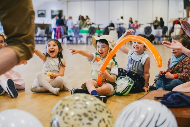kids interacting with kids party entertainer